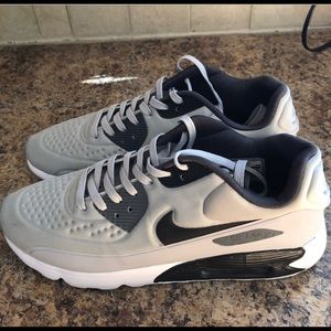 Nike Air Max size 11